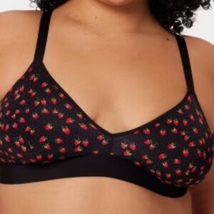 Parade strawberry print re-play triangle bra new 🆕